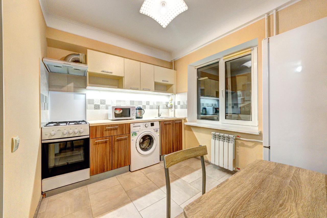 Apartments Near Ocean Plaza Druzhby Narodov Boulevard 8A 키예프 외부 사진