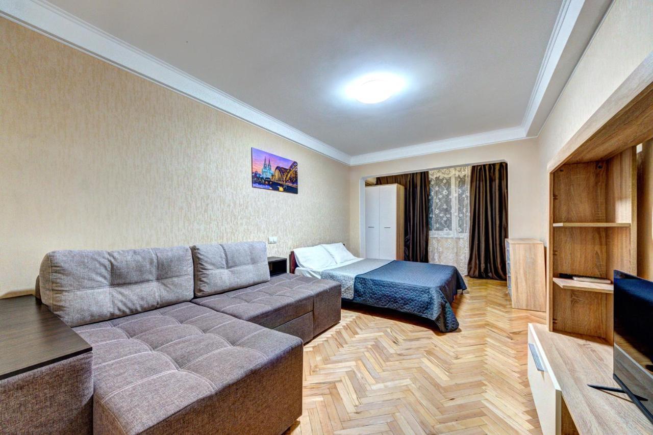Apartments Near Ocean Plaza Druzhby Narodov Boulevard 8A 키예프 외부 사진