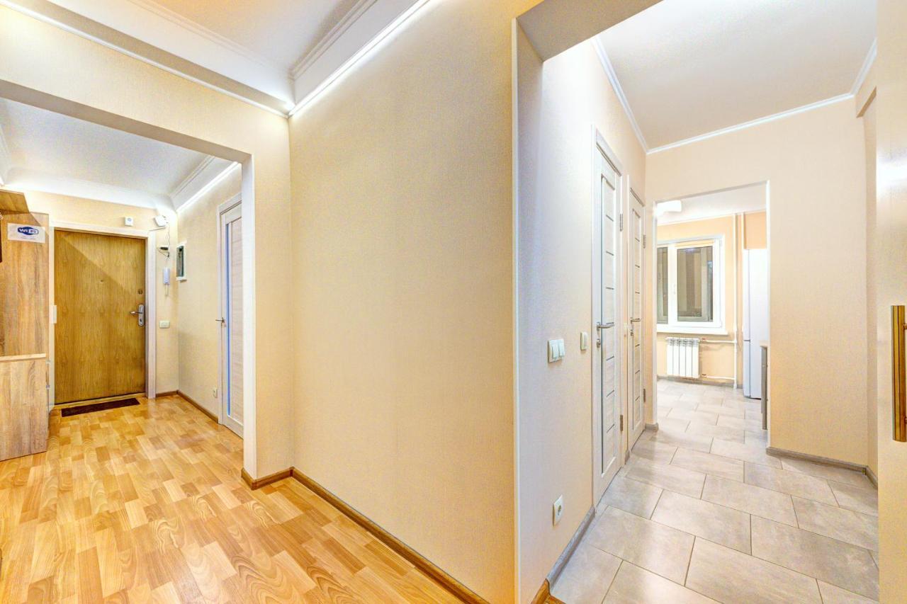 Apartments Near Ocean Plaza Druzhby Narodov Boulevard 8A 키예프 외부 사진